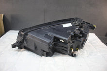 Laden Sie das Bild in den Galerie-Viewer, Frontscheinwerfer Skoda Karoq 57B941016 Rechts Scheinwerfer Headlight SCH7822007424ns