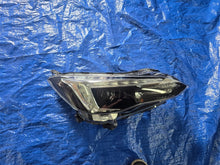 Load image into Gallery viewer, Frontscheinwerfer Subaru II Xv 84002FL120 Rechts Scheinwerfer Headlight SCH7822992490ct