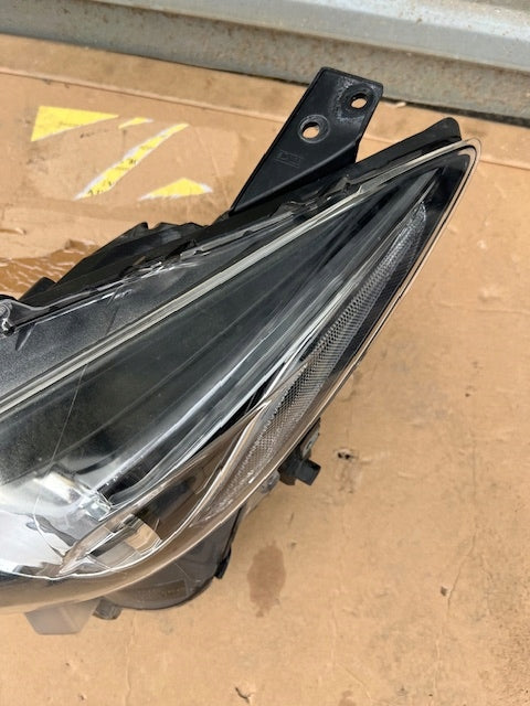 Frontscheinwerfer Mazda 3 Bm BHR251040 Links Scheinwerfer Headlight SCH7825059507is