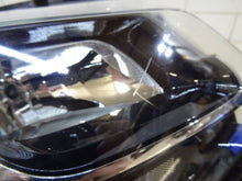 Laden Sie das Bild in den Galerie-Viewer, Frontscheinwerfer Dacia Duster 260602465R Rechts Scheinwerfer Headlight SCH7829445235dn