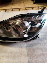 Laden Sie das Bild in den Galerie-Viewer, Frontscheinwerfer Mazda 5 P7703L Links Scheinwerfer Headlight SCH7831971955om