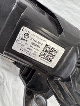 Laden Sie das Bild in den Galerie-Viewer, Frontscheinwerfer VW Sportsvan 517941031B Xenon Links Scheinwerfer Headlight SCH7833346501be