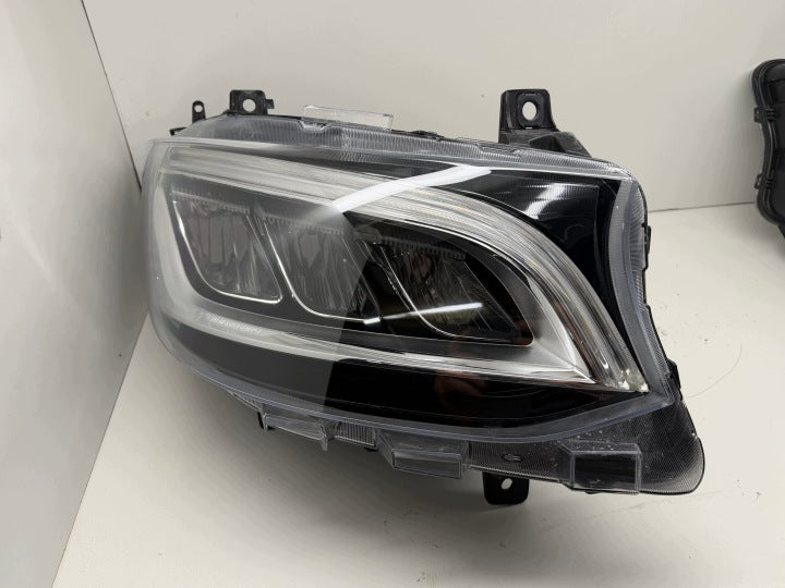 Frontscheinwerfer Mercedes-Benz Sprinter A9109060001 Rechts oder Links SCH7834943313dp