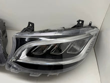 Laden Sie das Bild in den Galerie-Viewer, Frontscheinwerfer Mercedes-Benz Sprinter A9109060001 Rechts oder Links SCH7834943313dp