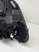 Laden Sie das Bild in den Galerie-Viewer, Frontscheinwerfer Mercedes-Benz Sprinter A9109060001 Rechts oder Links SCH7834943313dp