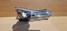 Laden Sie das Bild in den Galerie-Viewer, Frontscheinwerfer Mg 11202757 Rechts Scheinwerfer Headlight SCH7844842495aj