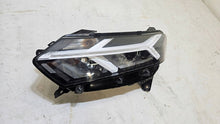 Laden Sie das Bild in den Galerie-Viewer, Frontscheinwerfer Dacia Sandero II Jogger 260602561R LED Links Headlight SCH7849100158em