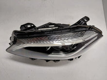 Laden Sie das Bild in den Galerie-Viewer, Frontscheinwerfer Mercedes-Benz W176 A1769068900 Links Scheinwerfer Headlight SCH7855034214zs