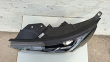 Laden Sie das Bild in den Galerie-Viewer, Frontscheinwerfer Hyundai Ioniq 92101-G2200 Links Scheinwerfer Headlight SCH7856441432km