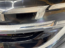 Laden Sie das Bild in den Galerie-Viewer, Frontscheinwerfer Renault I 260600907R Links Scheinwerfer Headlight SCH7857614052hu