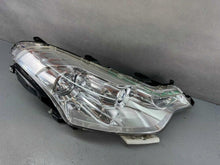 Laden Sie das Bild in den Galerie-Viewer, Frontscheinwerfer Citroën C-Crosser 103419012029 Xenon Rechts Headlight SCH7867184006wr