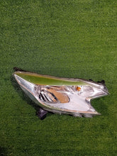 Laden Sie das Bild in den Galerie-Viewer, Frontscheinwerfer Nissan Note E12 260103VV0A Rechts Scheinwerfer Headlight SCH7874481965rh