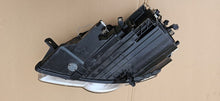 Laden Sie das Bild in den Galerie-Viewer, Frontscheinwerfer VW Passat 3C0941752K Xenon Rechts Scheinwerfer Headlight SCH7880627824gv