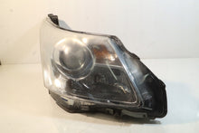 Load image into Gallery viewer, Frontscheinwerfer Toyota Avensis 8112605310 Rechts Scheinwerfer Headlight SCH7887460505zy