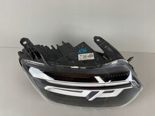 Laden Sie das Bild in den Galerie-Viewer, Frontscheinwerfer Dacia Duster 260106194R Full LED Rechts Scheinwerfer Headlight SCH7893302028zb
