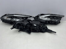 Laden Sie das Bild in den Galerie-Viewer, Frontscheinwerfer Nissan Qashqai I J12 100-8D02G LED Links Headlight SCH7899492448az