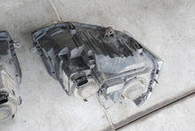 Laden Sie das Bild in den Galerie-Viewer, Frontscheinwerfer VW T5 7E1941016D Ein Stück (Rechts oder Links) Headlight SCH7903620227nu