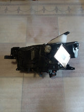 Laden Sie das Bild in den Galerie-Viewer, Frontscheinwerfer Mazda Cx30 DGJ151030 W5294DGL267890 Rechts Headlight SCH7905766697ju
