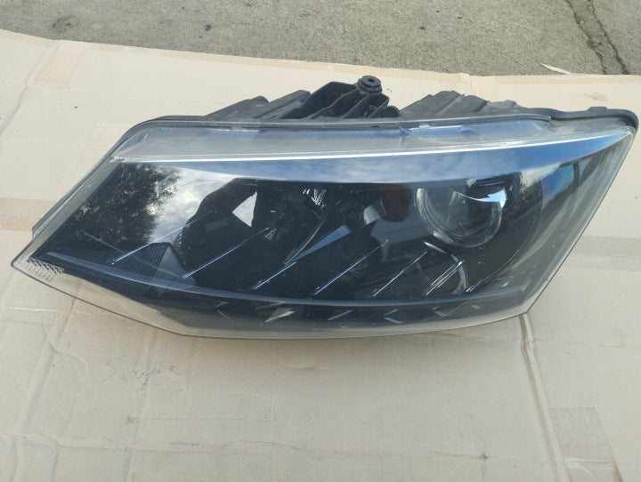 Frontscheinwerfer Skoda Fabia III 6V1941015B Links Scheinwerfer Headlight SCH7911091778ht