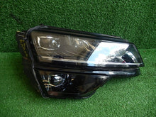 Laden Sie das Bild in den Galerie-Viewer, Frontscheinwerfer Skoda Karoq 57B941016B Rechts Scheinwerfer Headlight SCH7925672247du