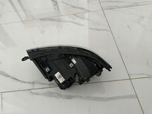 Laden Sie das Bild in den Galerie-Viewer, Frontscheinwerfer VW Multivan Caravelle 7L1941036D Rechts Scheinwerfer Headlight SCH7933657063tk