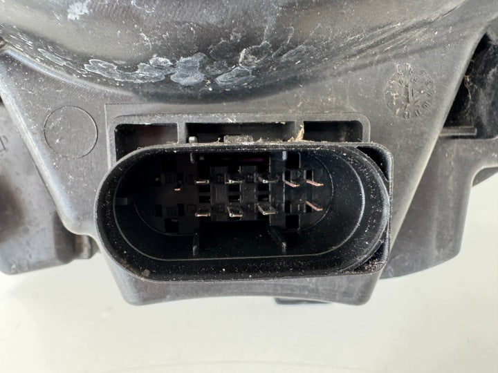 Frontscheinwerfer Mercedes-Benz Sprinter A9068202461 Rechts Headlight SCH7938736117ve