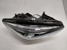 Laden Sie das Bild in den Galerie-Viewer, Frontscheinwerfer Mercedes-Benz W247 A2479062603 Rechts Scheinwerfer Headlight SCH7948368921lz