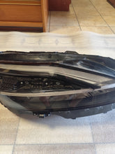 Load image into Gallery viewer, Frontscheinwerfer Nissan Qashqai I 100-8D02J Rechts Scheinwerfer Headlight SCH7952780816su