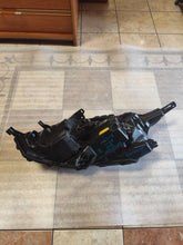 Load image into Gallery viewer, Frontscheinwerfer Nissan Qashqai I 100-8D02J Rechts Scheinwerfer Headlight SCH7952780816su