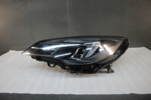Laden Sie das Bild in den Galerie-Viewer, Frontscheinwerfer Opel Astra K 39195688 Links Scheinwerfer Headlight SCH7957307701ig