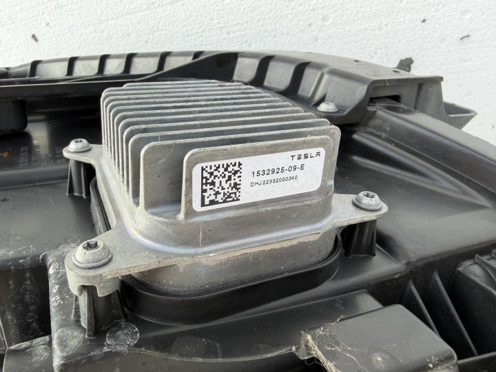 Frontscheinwerfer Tesla 3 151495300D Rechts Scheinwerfer Headlight SCH7962948256dd