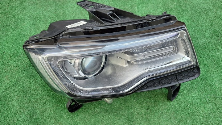 Frontscheinwerfer Jeep Grand Cherokee Wk2 68111034AC Rechts Headlight SCH7967529898ju