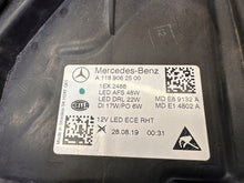 Laden Sie das Bild in den Galerie-Viewer, Frontscheinwerfer Mercedes-Benz Cla X118 A1189062500 A1189062600 Ein Satz SCH7974817927jf
