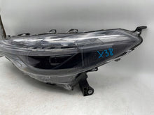 Laden Sie das Bild in den Galerie-Viewer, Frontscheinwerfer Toyota Corolla HASC016184 Links Scheinwerfer Headlight SCH7975119079mc