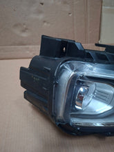 Load image into Gallery viewer, Frontscheinwerfer Hyundai Kona 92102J9100 Rechts Scheinwerfer Headlight SCH7975759523cb