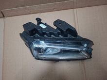 Load image into Gallery viewer, Frontscheinwerfer Hyundai Kona 92102J9100 Rechts Scheinwerfer Headlight SCH7975759523cb