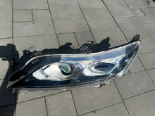 Laden Sie das Bild in den Galerie-Viewer, Frontscheinwerfer Mitsubishi Eclipse Cross I 8301D065 Links Headlight SCH7980072169wq