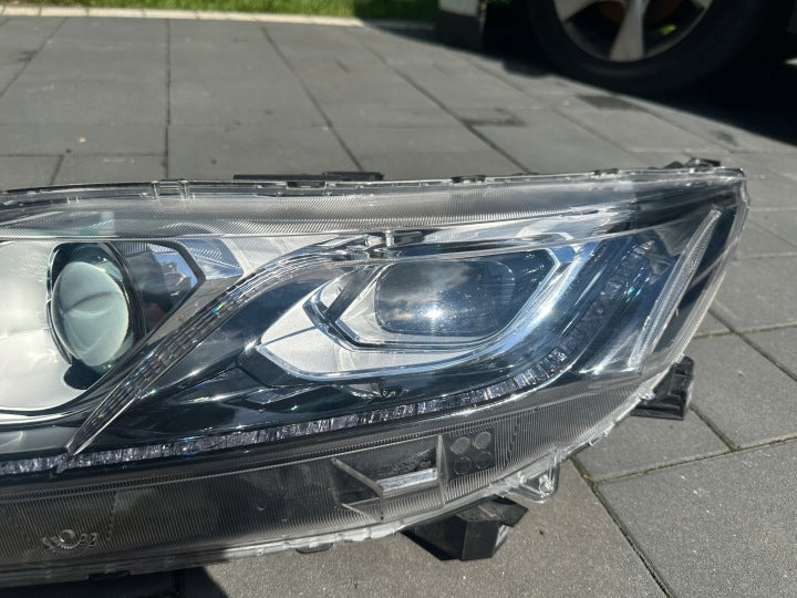 Frontscheinwerfer Mitsubishi Eclipse Cross I 8301D065 Links Headlight SCH7980072169wq