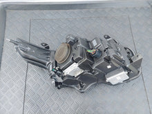 Laden Sie das Bild in den Galerie-Viewer, Frontscheinwerfer Land Rover Range I L405 L90020948 Xenon Links Headlight SCH7982976449zo