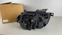 Laden Sie das Bild in den Galerie-Viewer, Frontscheinwerfer BMW X3 E83 3418384 Rechts Scheinwerfer Headlight SCH7987835684hw