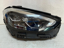 Laden Sie das Bild in den Galerie-Viewer, Frontscheinwerfer Mercedes-Benz W206 A2069068204 LED Rechts Headlight SCH7988925537jn