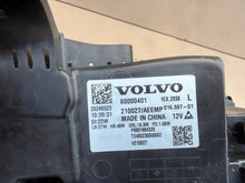 Laden Sie das Bild in den Galerie-Viewer, Frontscheinwerfer Volvo 80000401 LED Links Scheinwerfer Headlight SCH7992359174eu