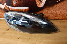 Laden Sie das Bild in den Galerie-Viewer, Frontscheinwerfer Volvo V40 31420008 Rechts Scheinwerfer Headlight SCH7993357083ei