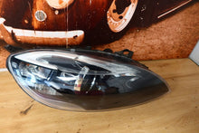 Laden Sie das Bild in den Galerie-Viewer, Frontscheinwerfer Volvo V40 31420008 Rechts Scheinwerfer Headlight SCH7993357083ei