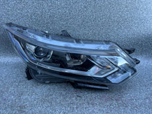 Laden Sie das Bild in den Galerie-Viewer, Frontscheinwerfer Nissan Qashqai I J11 100-19009 Rechts Scheinwerfer Headlight SCH8006639013no
