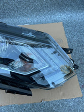 Laden Sie das Bild in den Galerie-Viewer, Frontscheinwerfer Nissan Qashqai I J11 100-19009 Rechts Scheinwerfer Headlight SCH8006639013no