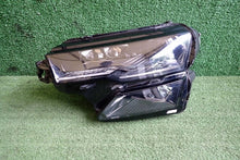 Laden Sie das Bild in den Galerie-Viewer, Frontscheinwerfer Skoda Karoq 57B941035 Links Scheinwerfer Headlight SCH8008687876jk