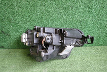 Laden Sie das Bild in den Galerie-Viewer, Frontscheinwerfer Skoda Karoq 57B941035 Links Scheinwerfer Headlight SCH8008687876jk