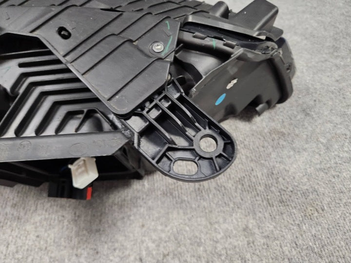 Frontscheinwerfer Peugeot 308 III 98491165 LED Links Scheinwerfer Headlight SCH8016080602iz