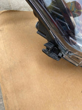 Laden Sie das Bild in den Galerie-Viewer, Frontscheinwerfer Toyota C-Hr 81110-F4280 Full LED Rechts Scheinwerfer Headlight SCH8016946447nv